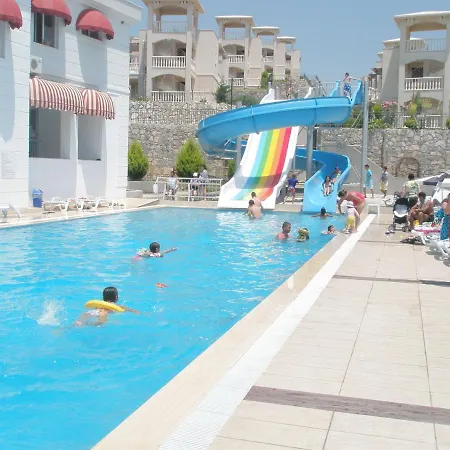 2 Bed, 2 Bath On Private Site Within 300 Metres Of The Beach Apartament *